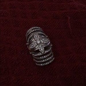 Silver knuckle ring with crystals